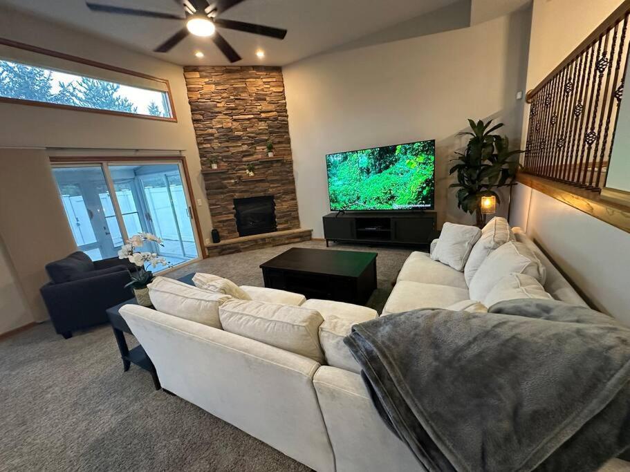 Inviting 3 Bed 2.5 Bath Townhome In Wadsworth Exteriör bild