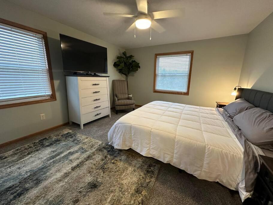 Inviting 3 Bed 2.5 Bath Townhome In Wadsworth Exteriör bild